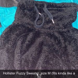 HOLLISTER BLACK FUZZY SWEATER